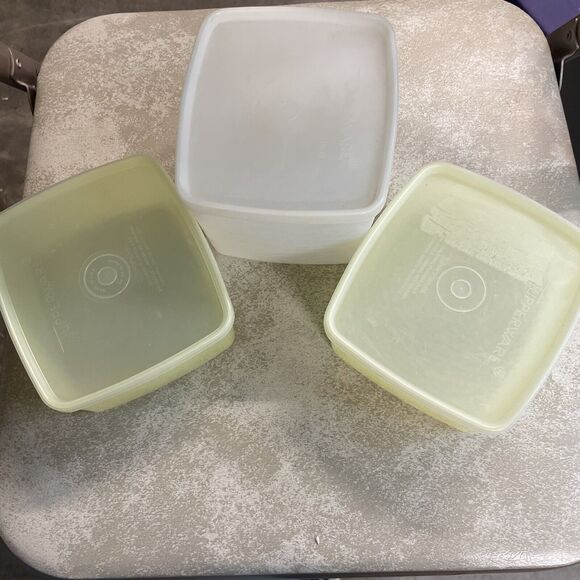 Set (3) VTG TUPPERWARE Freezer Containers # 311 #312 with Clear Lids - Picture 2 of 10